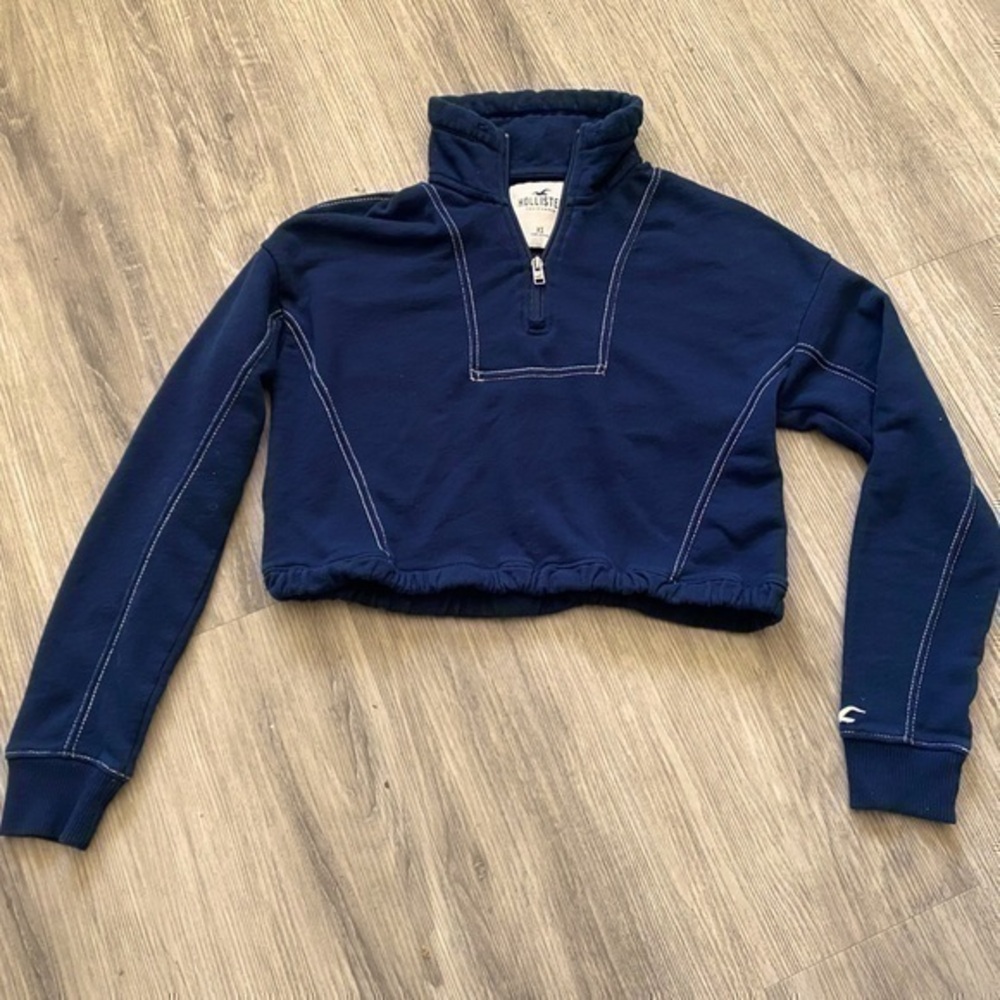 HOLLISTER size XS women’s half zip navy crop long sleeve sweater